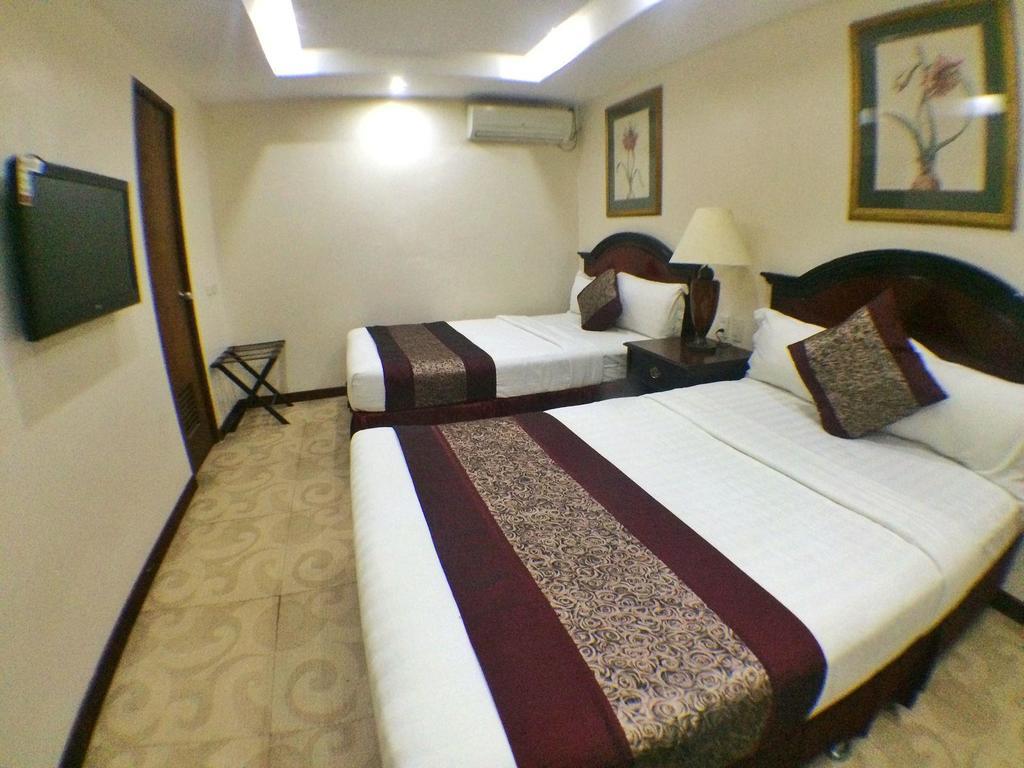 Cindy Kelly Hotel Olongapo Esterno foto